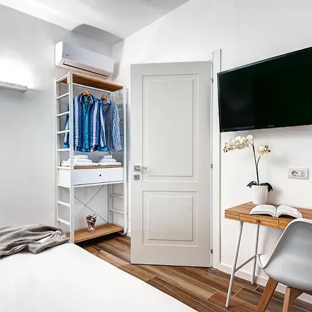 Golden Apartment Sorrento